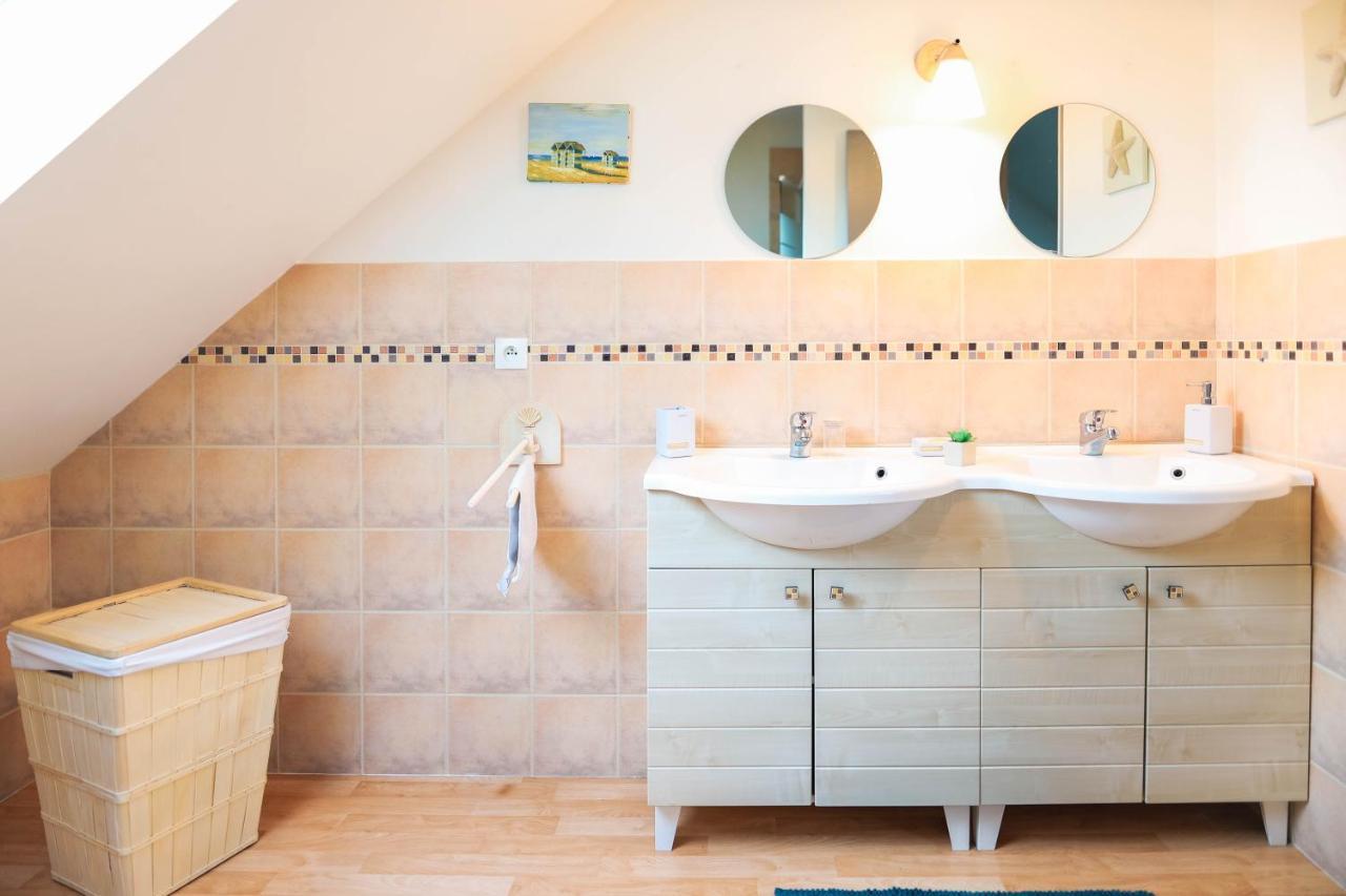 La Maison D'Elise Bed & Breakfast Dollon Екстериор снимка