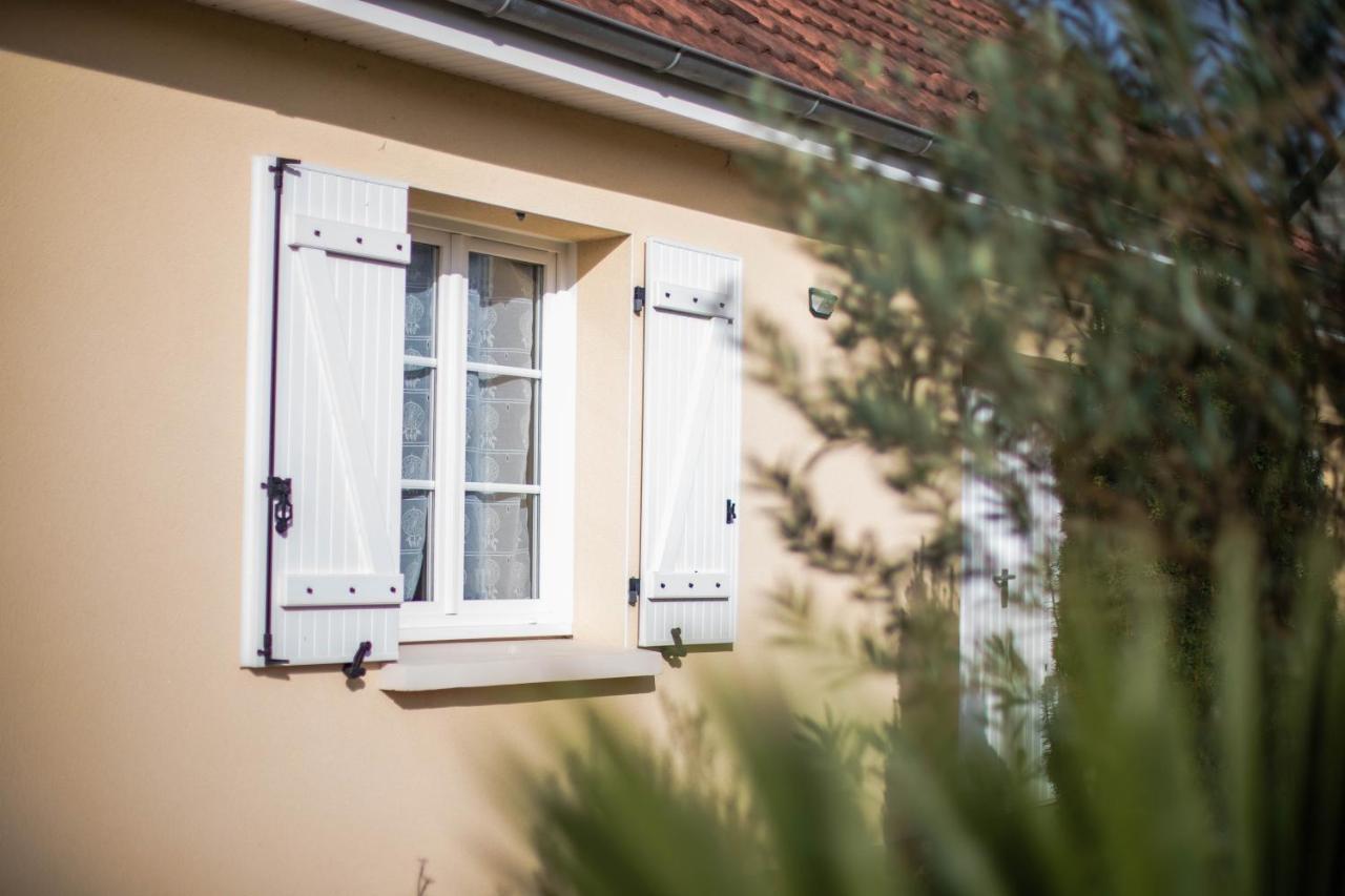 La Maison D'Elise Bed & Breakfast Dollon Екстериор снимка